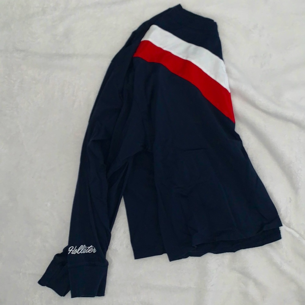 Hollister loose-fitting long sleeve size s